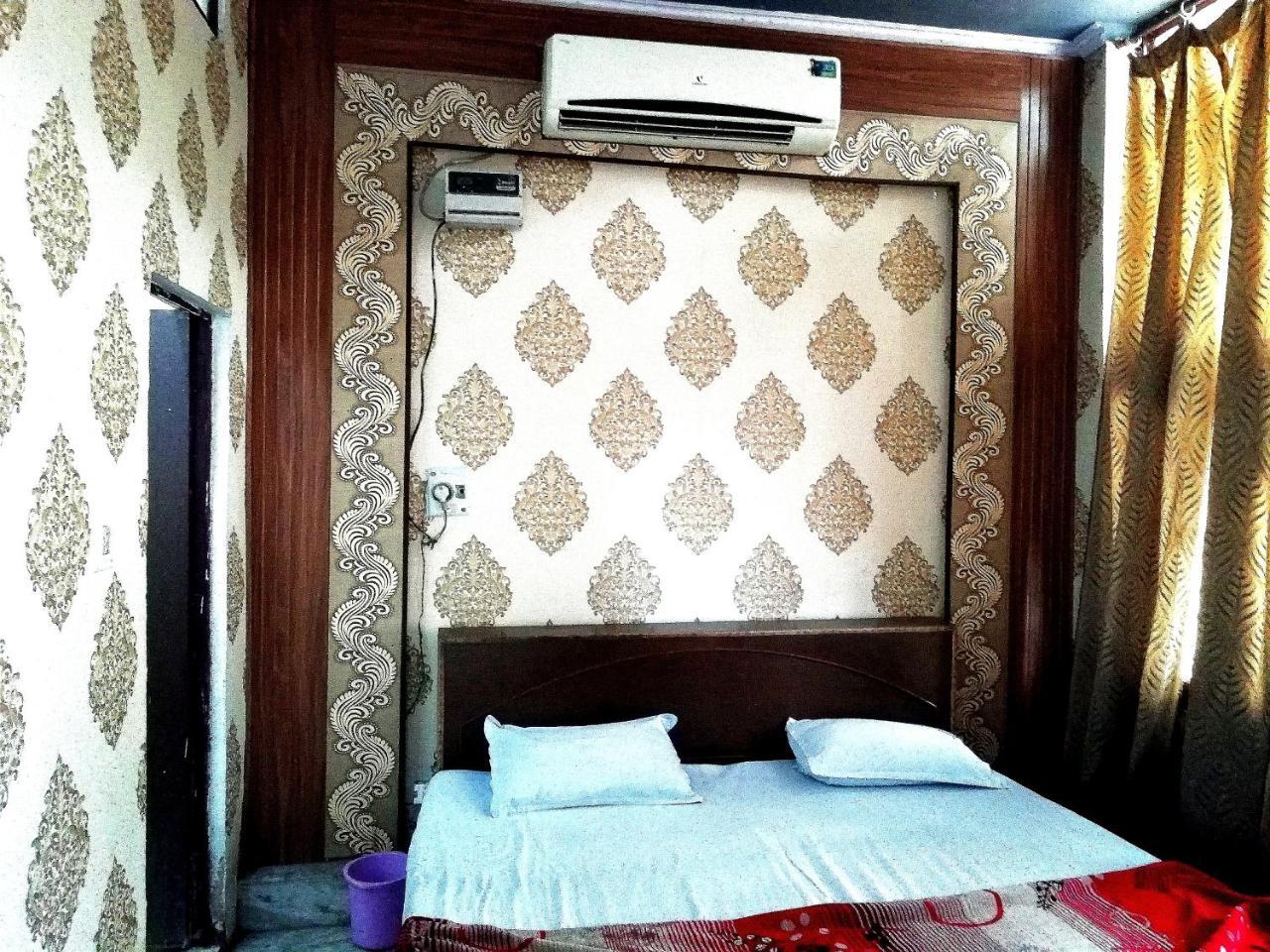 Abhiraj Guest House Mathura Eksteriør bilde